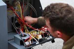 Ako KROS Stavebný rozpočet pomáha elektrikárom?